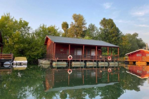 Houseboat Wasserlilie, Bratislava